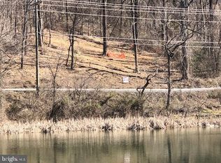 Venus Branch Rd, Front royal, VA 22630