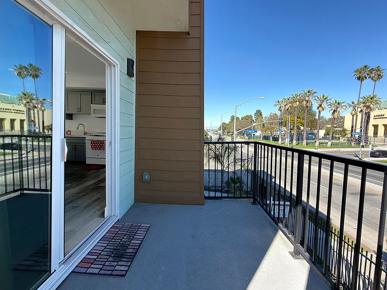 1491 Atlantic Ave — Photo 16