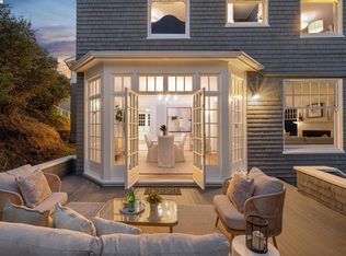 5811 Romany Rd, Oakland, CA 94618