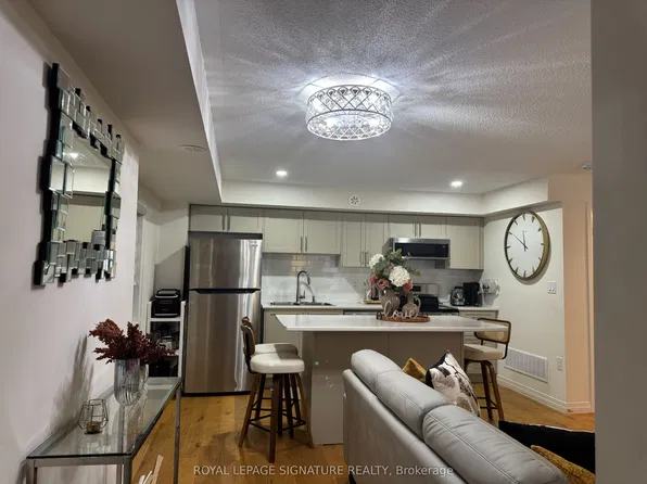 10 BA Lookout Dr, Clarington, ON L1C 7E9