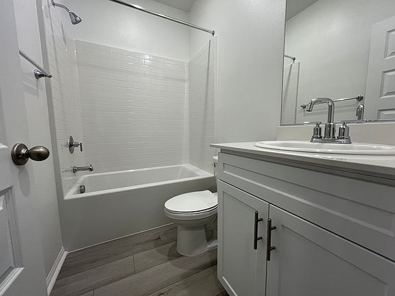 2nd image of 2732 Crozier Ct