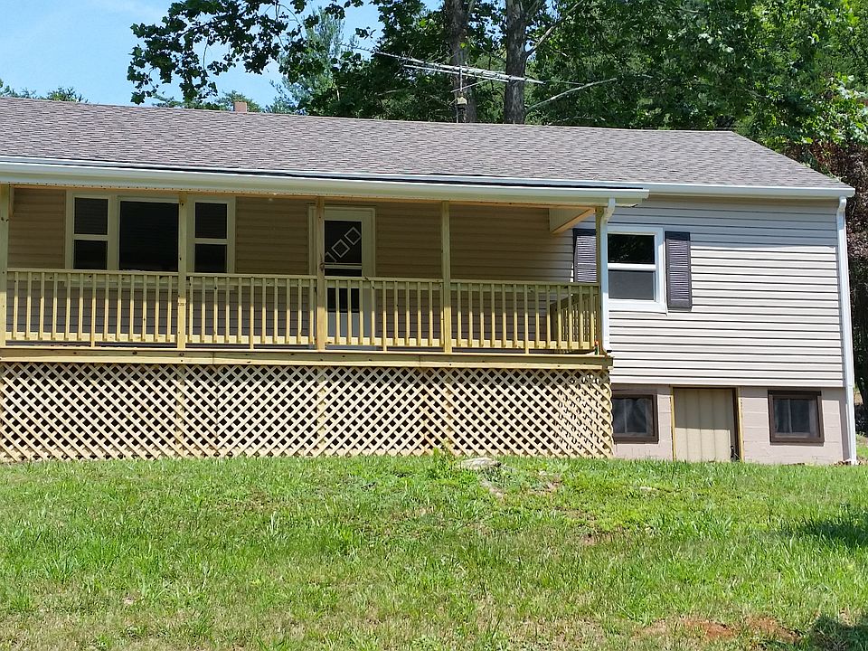 front of house from road