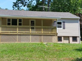 1388 Compton Hollow Rd, Rileyville, VA 22650