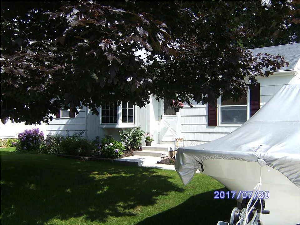 1st image of 1999 Stevens St