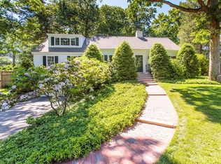 2 Barnstable Rd, Wellesley, MA 02481