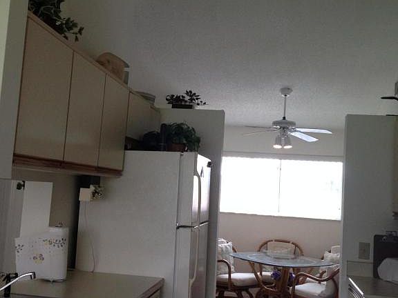 4th image of 718 Beach Park Ln #286