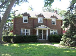 183 Southcote Rd, Riverside, IL 60546