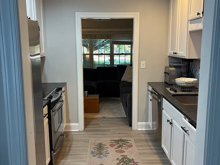 1109 Wake Forest Rd — Photo 11
