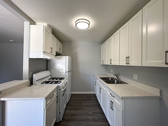 4th image of 935 W Swain Rd #Sw01