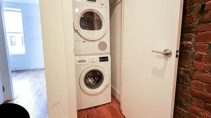 Rented by Nooklyn NYC LLC | media 10