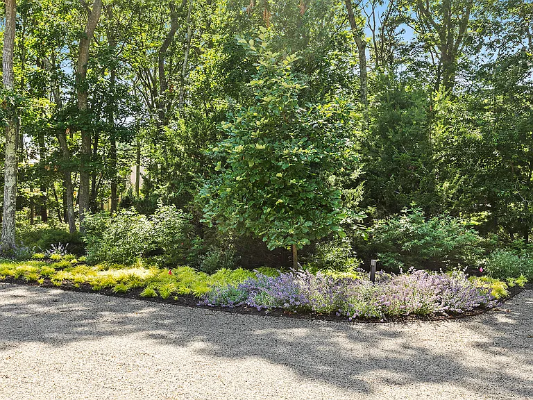 389 Montauk Hwy — Photo 3