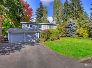 6102 NE 203rd St, Kenmore, WA 98028