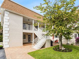 940 3rd St S APT 201, Naples, FL 34102