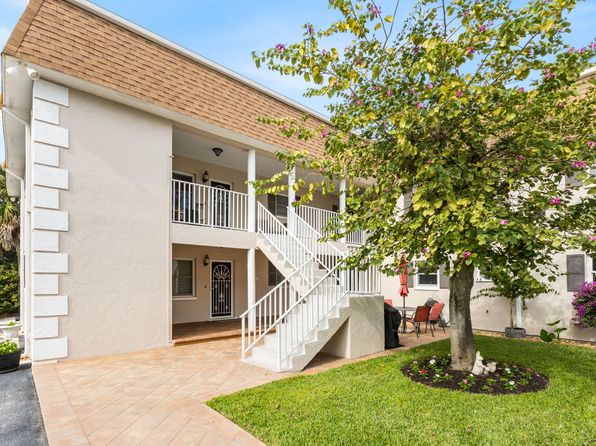 940 3rd St S APT 201
