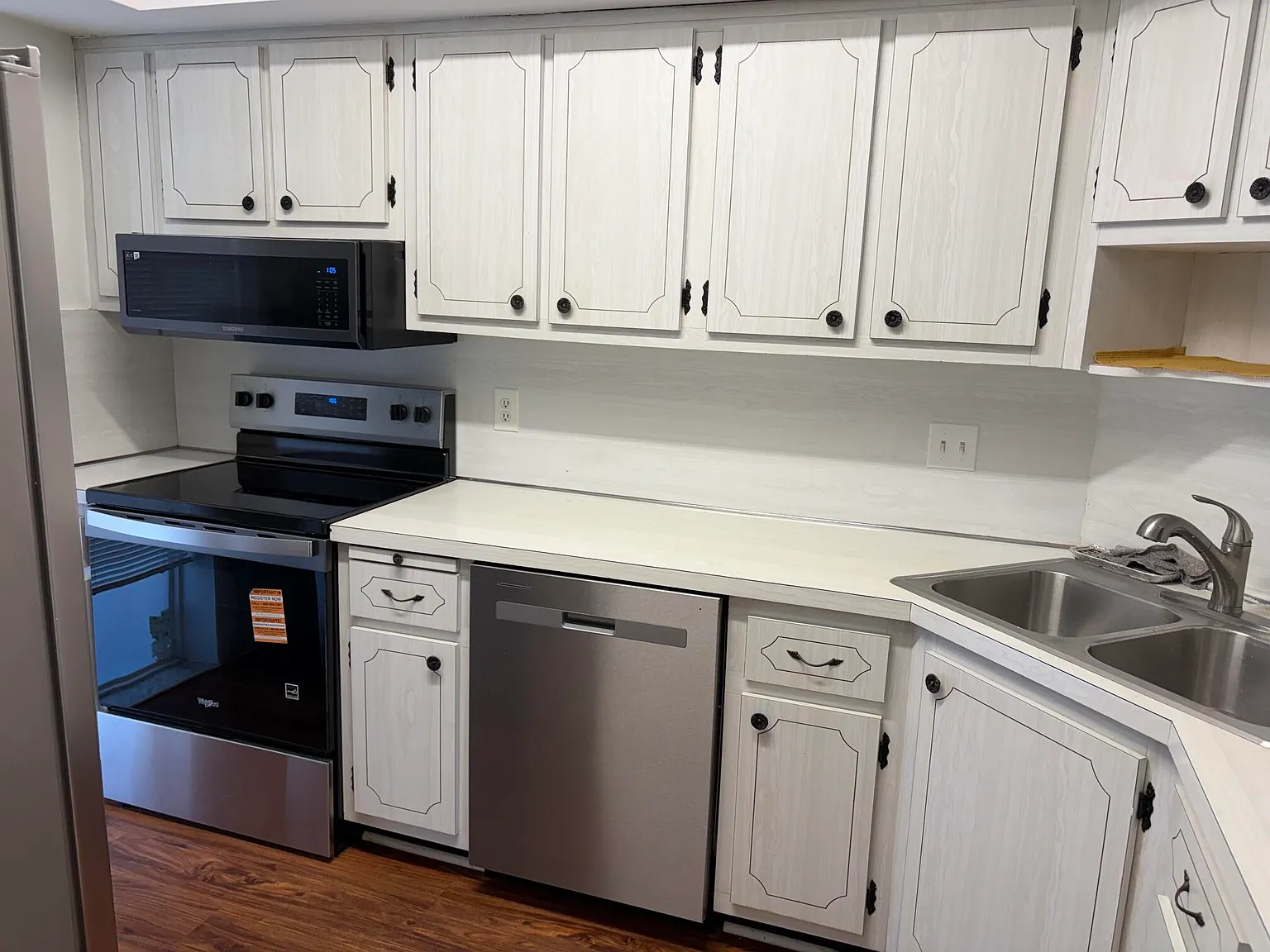 1 bed, 1.0 bath, 780 sqft, $1,950 — Photo 3
