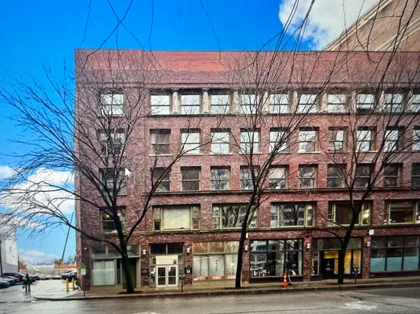 1104 Prospect Ave E, Cleveland, OH