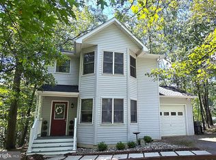 100 Greenbriar Cir, Cross Junction, VA