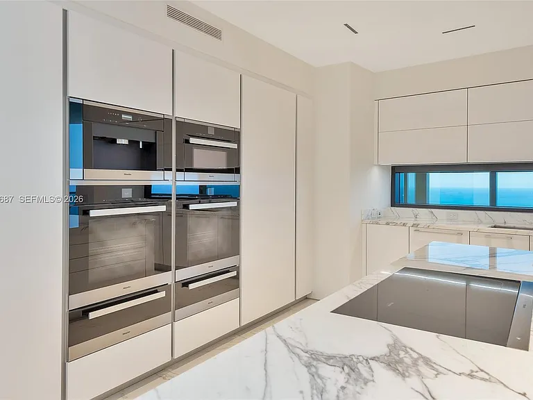 18555 Collins Ave #4705 — Photo 16