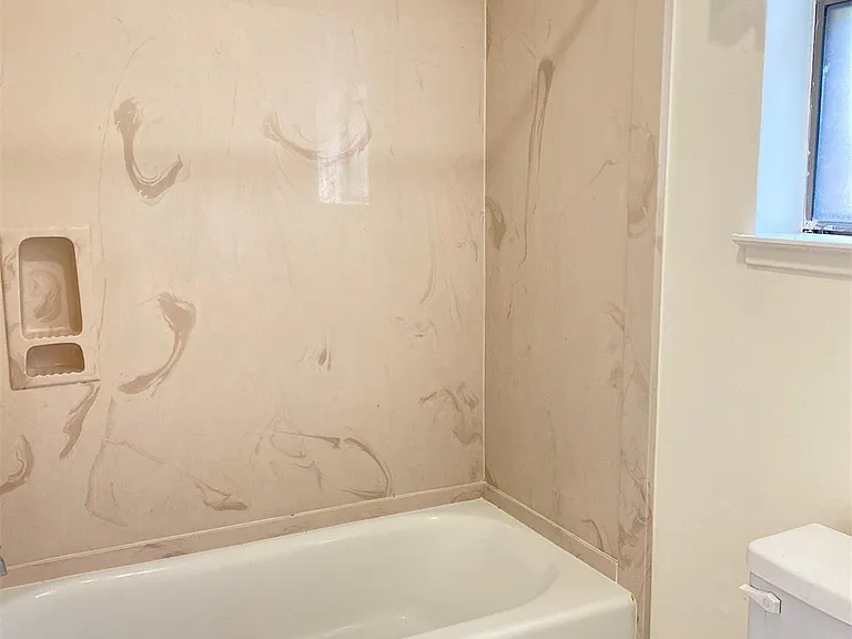 2733 Davis Ave — Photo 35