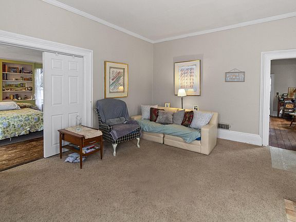 4th image of 200 Coshocton Ave