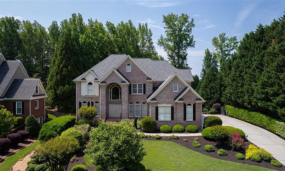 1st image of 1403 Stratford Hall Ct