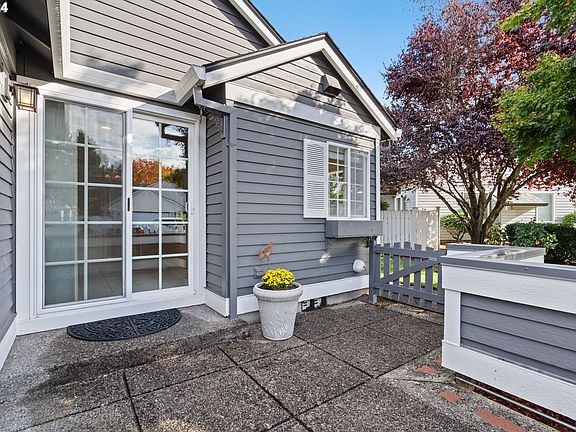 5th image of 16906 SE 30th St