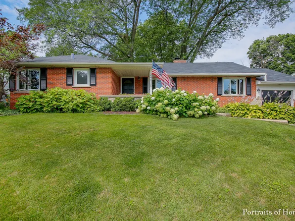 246 Taylor Ave, Glen Ellyn, IL 60137