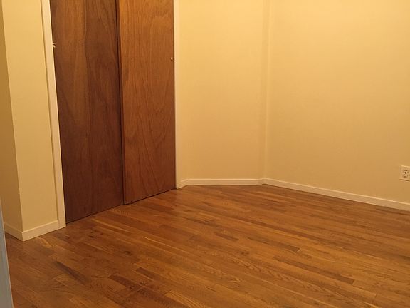 5th image of 421 W 45th St APT 4W