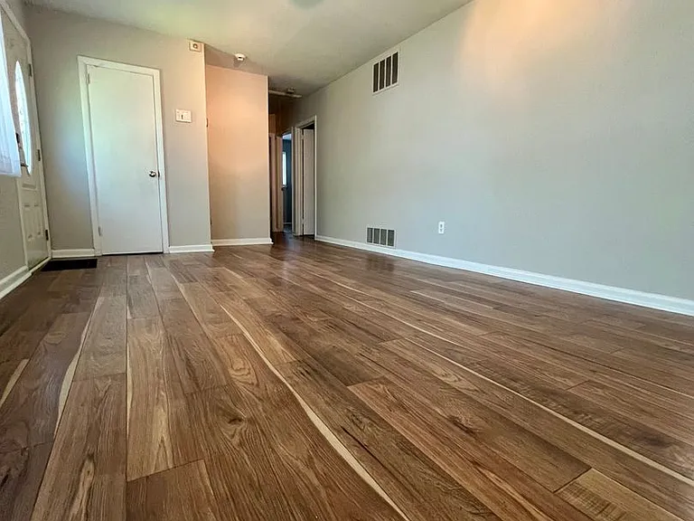 4604 David Dr — Photo 5