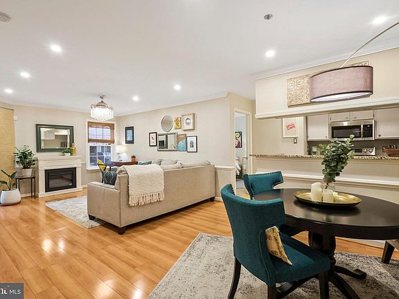 3rd image of 3315 Wyndham Cir APT 1222