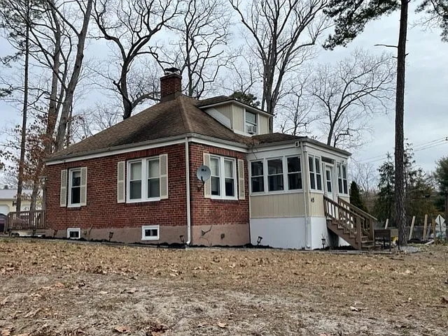 45 W Lakeshore Dr