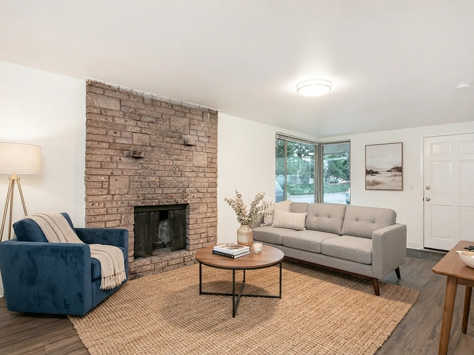 Pacific Ridge Apartments — Photo 2