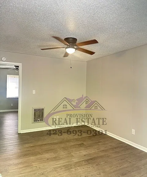 363 Highland Ave NW #110 — Photo 2