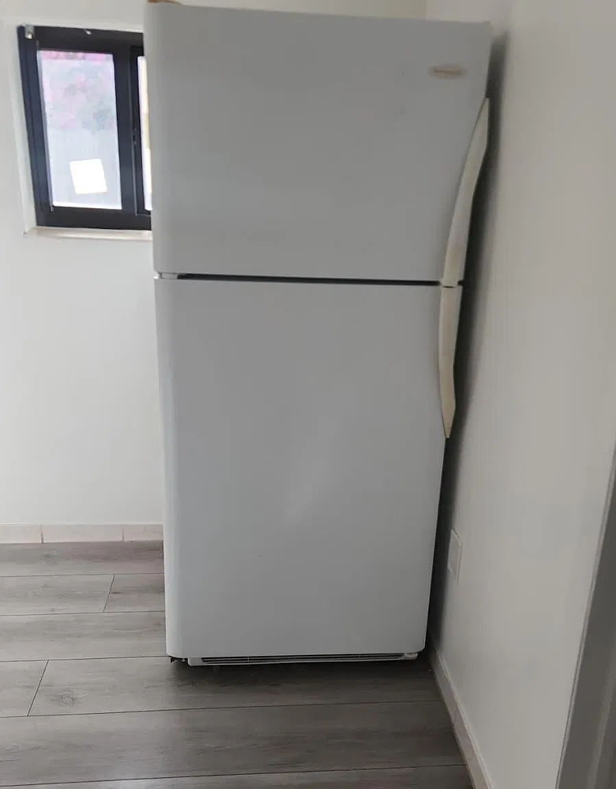 Studio, 550 sqft, $1,350 — Photo 3