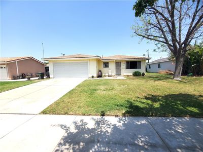 8765 Mallorie Way, Riverside, CA, 92503