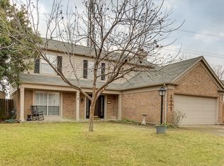 237 Commonwealth Cir, Grand Prairie, TX 75052