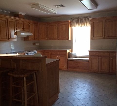 2nd image of 194 Henderson Dr