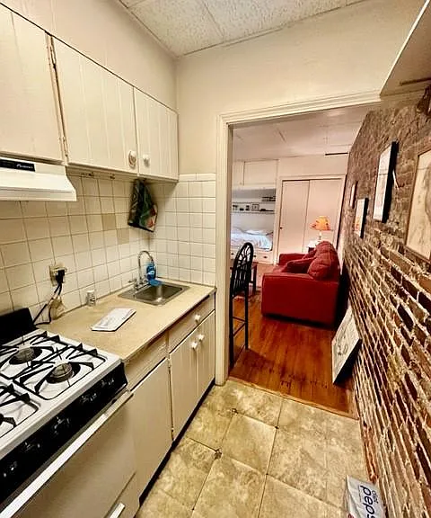 23 Sheafe St #1-R — Photo 1