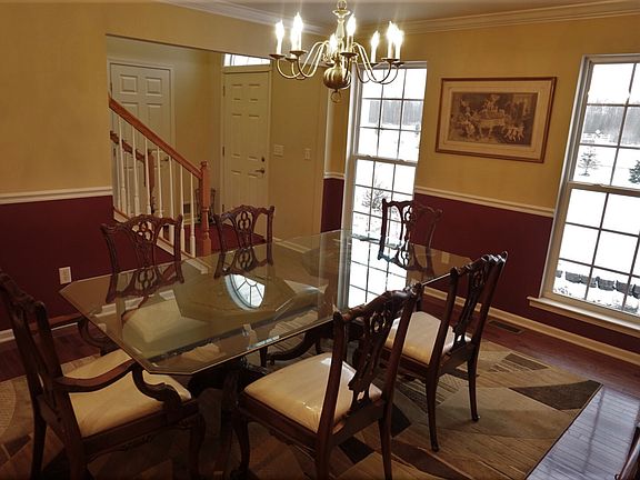 4th image of 6731 Macintosh Ln