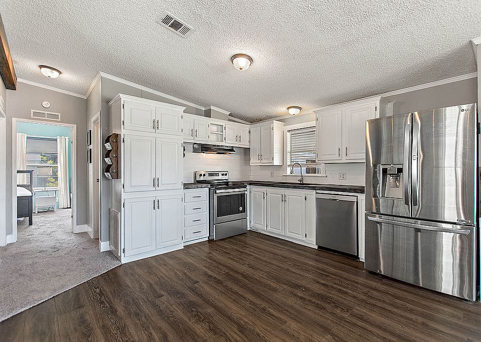1st image of 14454 Palos Pl