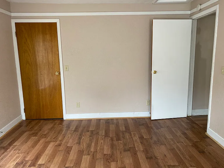 24 N Greenbush St #2A — Photo 9