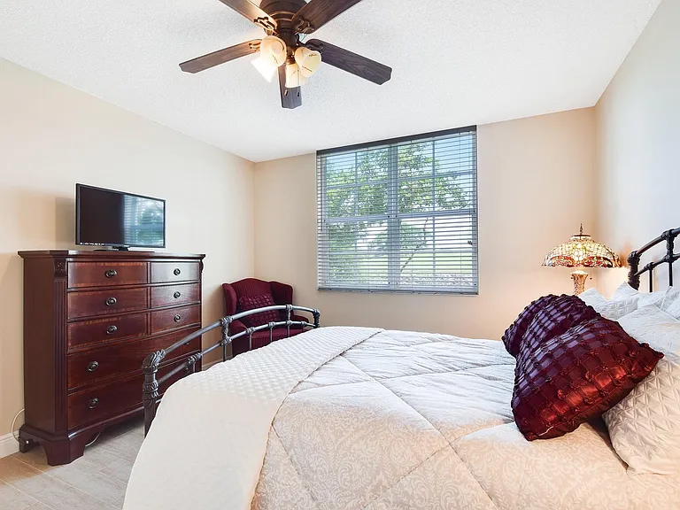 11740 Saint Andrews Pl — Photo 7