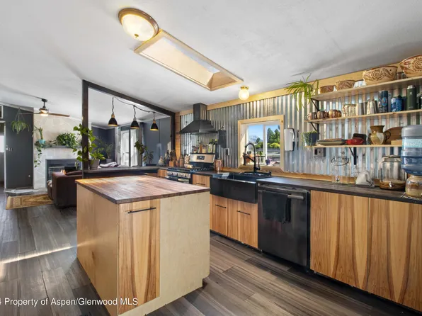 19 Tamarisk Ct, Parachute, CO 81635