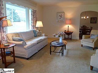 4th image of 11 Drexel Ave