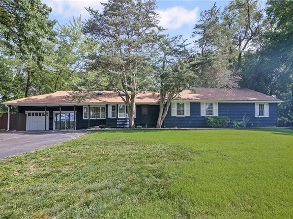 8600 W 64th Ter, Overland Park, KS 66202