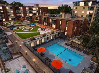 52 Groveland Ter #A304, Minneapolis, MN 55403