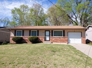 1035 E Mccanse Street, Springfield, MO 65803