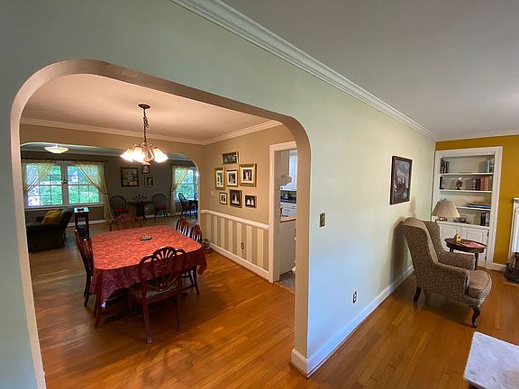 5th image of 203 Dogwood Dr