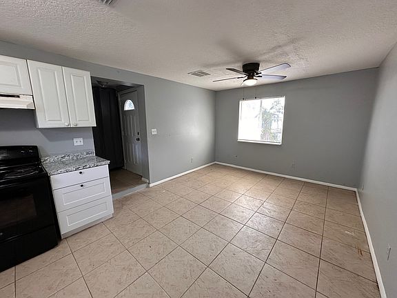 5th image of 760 17th Ave S #1/2