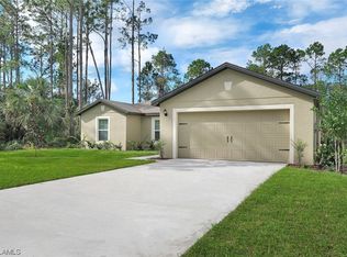 166 Yager Cir, Fort Myers, FL 33913
